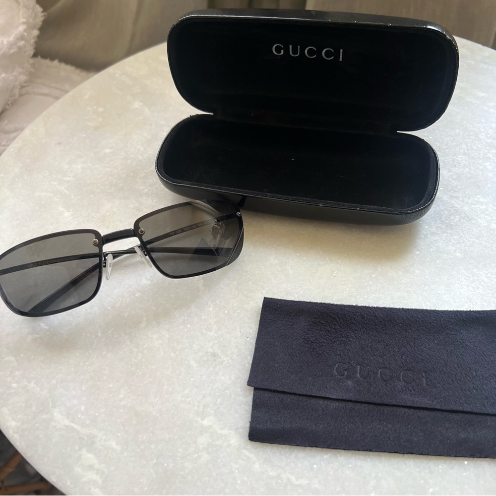 Vintage Y2K Gucci GG 1691/S Sunglasses Black